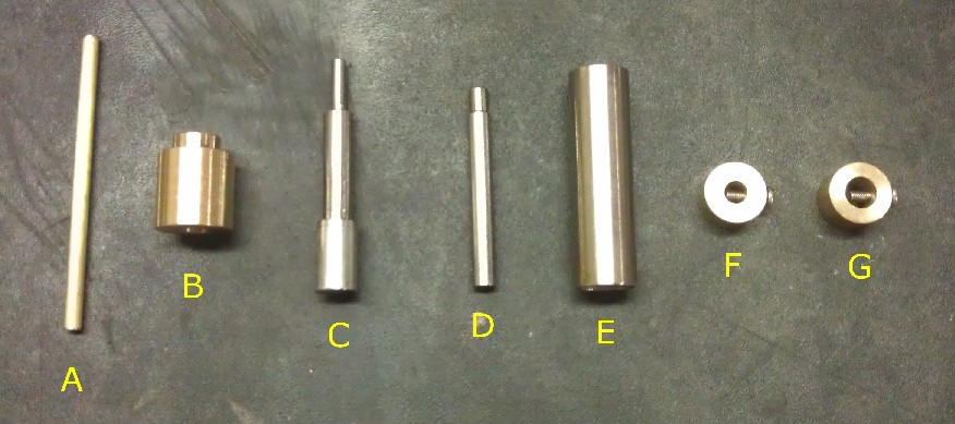 taglio (fig.2-2); di una sbarretta di acciaio al cobalto da 5mm (fig.2-3) e di uno svasatore (fig.2-4). Serviranno anche una lima, una morsa e le punte da trapano diametro 5,5; 7,25 e 7,5. Fig.
