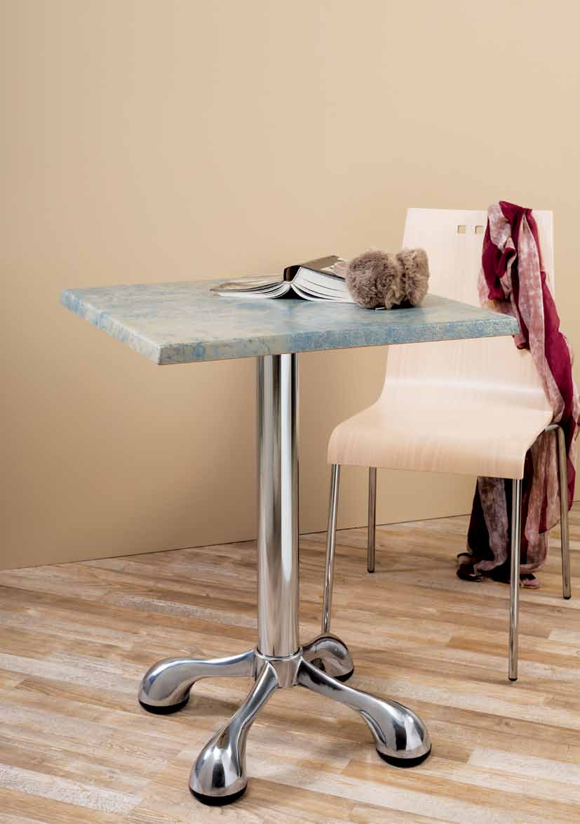 GAIL TABLES / TAVOLI GAIL Aluminium table base with three or four legs and an aluminium column. Also available with wooden column. Fast food version available.