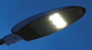 Kit fotovoltaico a isola per illuminazione stradale Composizione del Kit n 1 pannello fotovoltaico da 200Wp; corpo illuminante con lampada a 18 o 27 Led; struttura di fissaggio pannello fotovoltaico