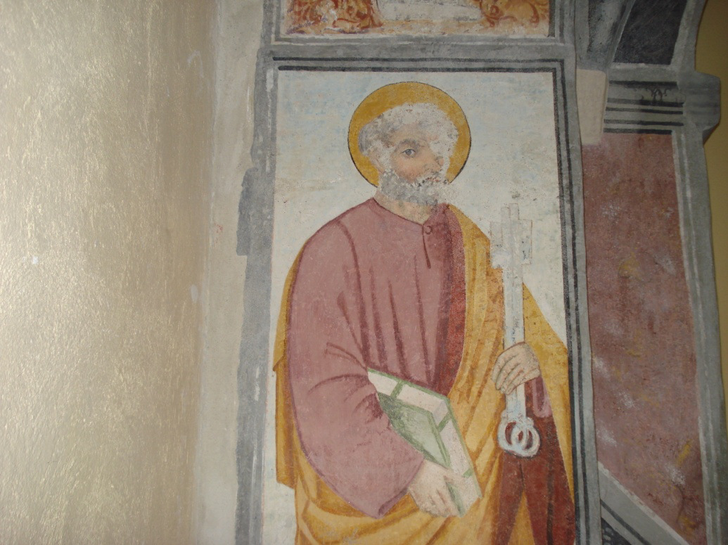 Alcuni particolari degli affreschi che si trovano nella Cappella del Castello di Monesiglio. In alto: Santa Apollonia (o forse Sant Agata), con le tenaglie.