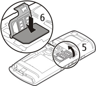 Operazioni preliminari 5 1 Posizionare il dito nella rientranza nella parte inferiore del telefono, quindi sollevare delicatamente la cover posteriore e rimuoverla (1).