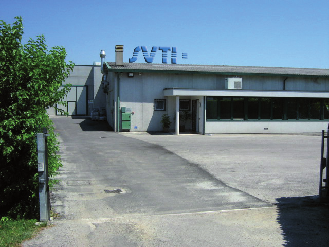 La S.V.T.I. srl è nata negli anni 70 e si occupa di progettazione e produzione di componentistica elettrica ed elettrotecnica.