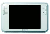 6 Megapixel con corpo in Titanio Obiettivo: Carl Zeiss Vario-Tessar F: 3,5-4,3/ f: 38-114 mm, DRO, Face Detection, Smile Shutter, Scrap Book Zoom ottico 3x / Smart Zoom 15x Monitor LCD a