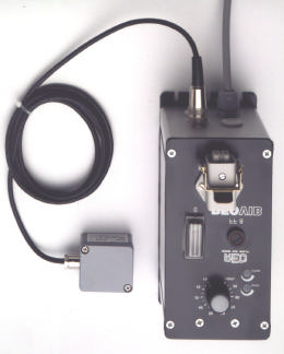 Informazioni di prodotto REOVIB R6/67 Azionamento a tiristori per convogliatori a vibrazione con feedback dall ampiezza di oscillazione REO ITALIA S.r.l. Via Treponti, 29 I- 25086 Rezzato (BS) Tel.