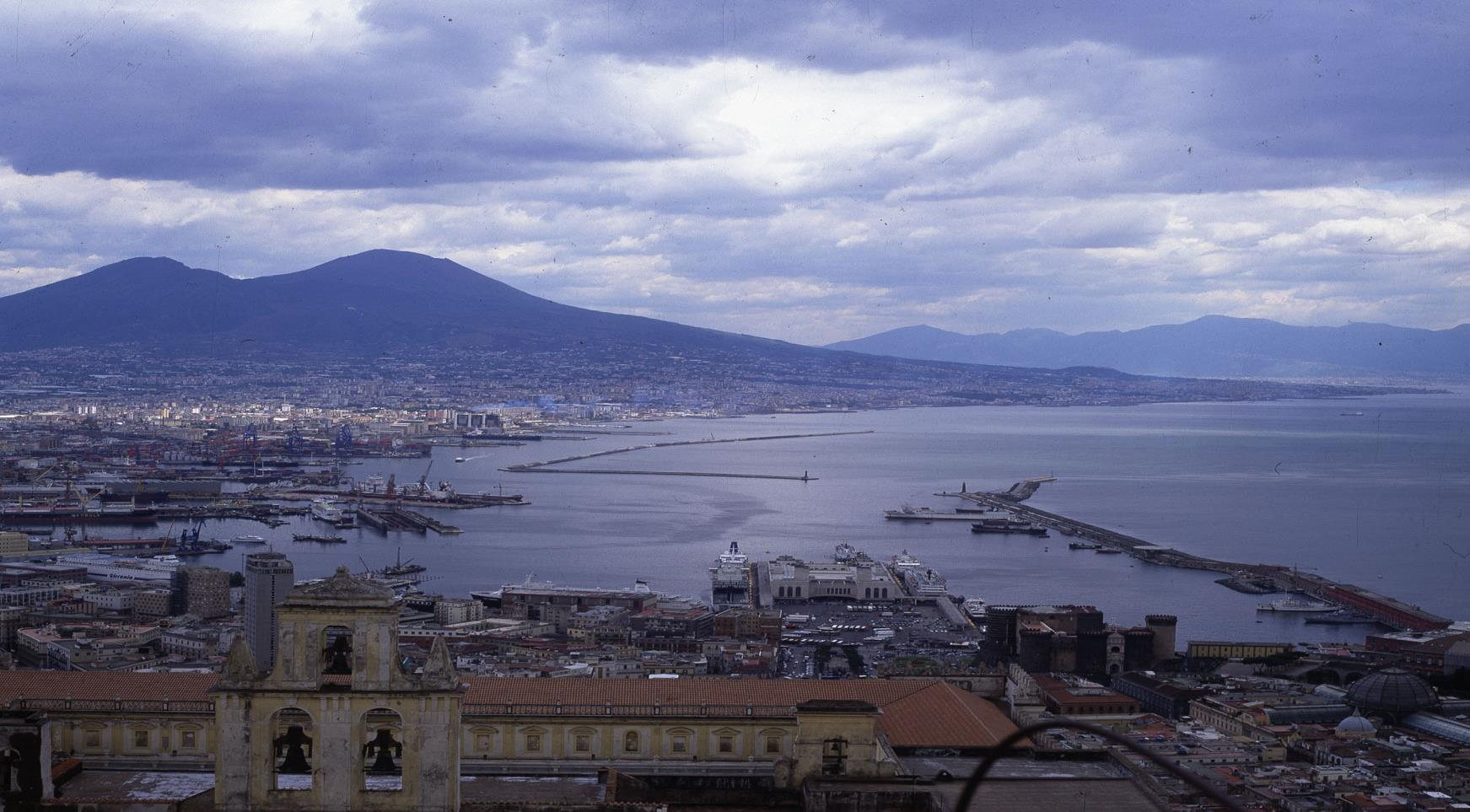 Porto di Napoli Nuove conoscenze e