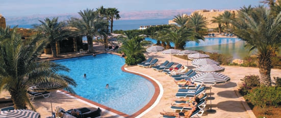 GIORDANIA - MAR MORTO Mövenpick Resort & Spa Dead Sea Premium Room Dall incontro fra quattro paesi un mondo di affascinanti contrasti Sentirsi trasportati indietro nei secoli, sempre accompagnati da