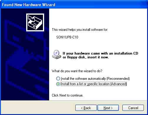 Se la finestra di dialogo [Found New Hardware Wizard] è diversa da quella del punto 2, procedere al punto 4.