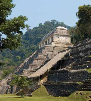 . GIORNO: TUXTLA GUTIÉRREZ h SAN CRISTÓBAL DE LAS CASAS h Arrivo all aeroporto di Tuxtla Gutiérrez, pranzo e discesa in barca del Canyon Sumidero. Proseguimento per San Cristóbal de Las Casas.