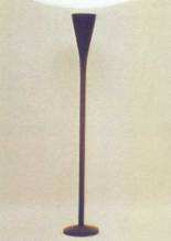 Piantana Luminator di Pietro Chiesa, 1933. Corpo in ottone o nickel. H 190 cm., Ø 22 cm.