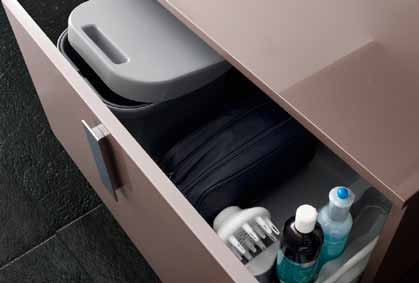 Organizer cassetto inferiore, contenitore non incluso Lower drawer