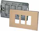 6 Placca a 2 fori (per modulo normale 12 e per presa standard italiano-tedesco) + supporto 78.6 Placca cieca + supporto 12 F3 172 77.6 79.6 78.