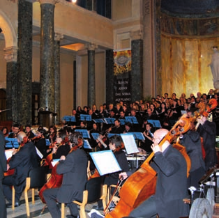 é la chiesa dõ ispirazione rinascimentale a tre navate ospitata allõ interno del Domus Mariae Palazzo