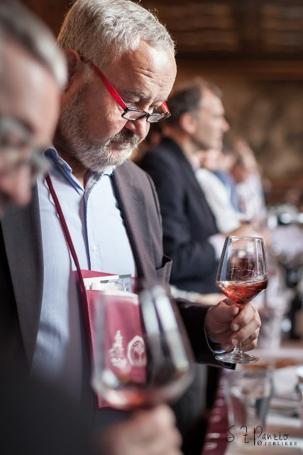 45 20 produttori di Brunello e 20 produttori di Barolo presentano le loro migliori Docg in