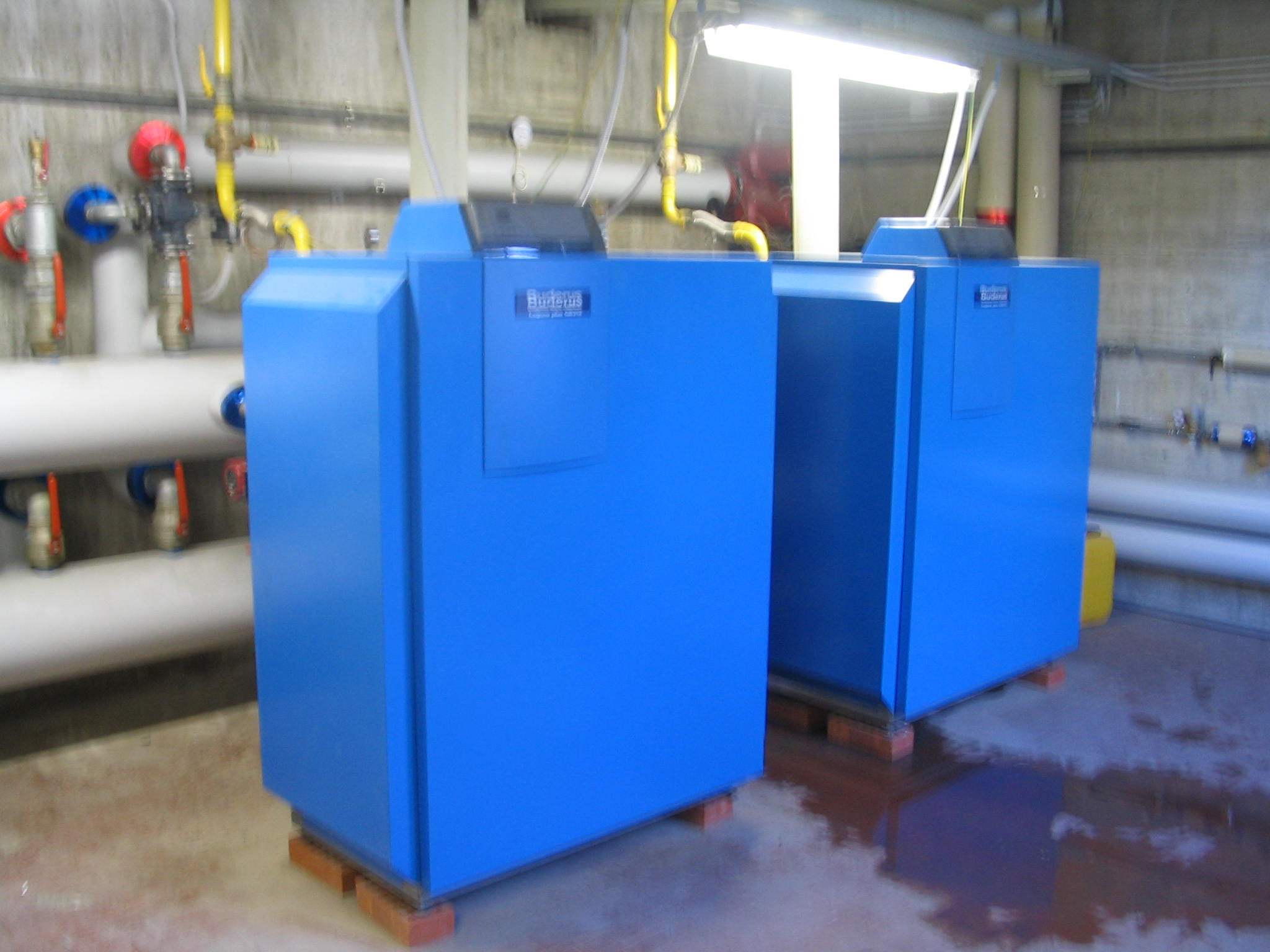 I generatori di calore Particolare collettore impianto termico Sistema di raffrescamento : l