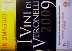 Vini di Veronelli 2009 Beccacciaia Merlot 2006 - valutazione 90/100 "( ) un vino in cui il tocco fruttato di ciliegia matura si fonde alla raffinata nota balsamica conferendo rigore ed equilibrio ad