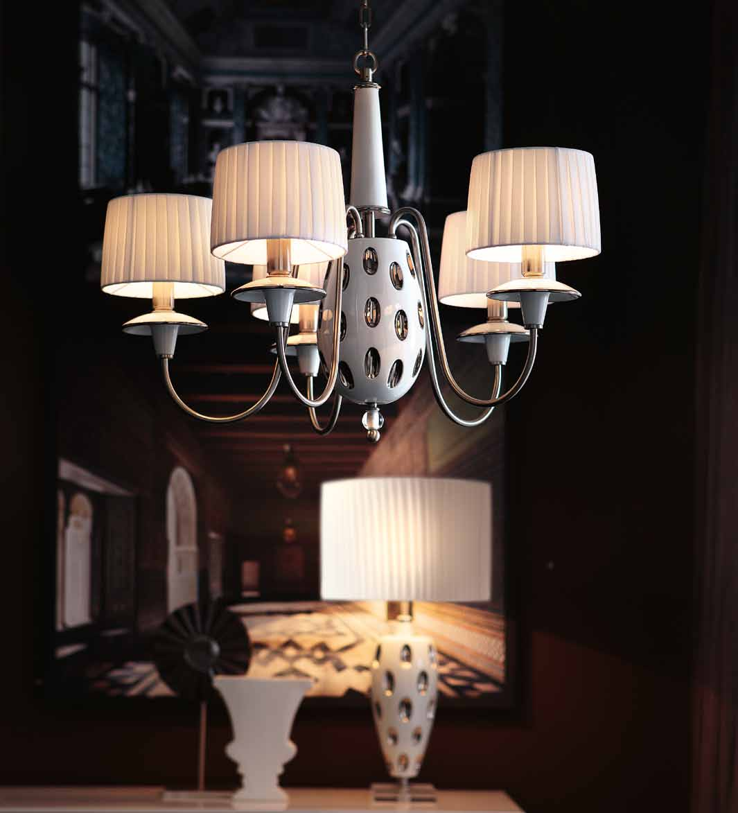 regina 20 regina 21 5639 / 3 5639 / 5 5639 / 8 5640 / 12 lampadario bianco oro white gold chandelier E14 3 x 40w h. 52 x L. 70 cm lampadario bianco oro white gold chandelier E14 5 x 40w h. 60 x L.