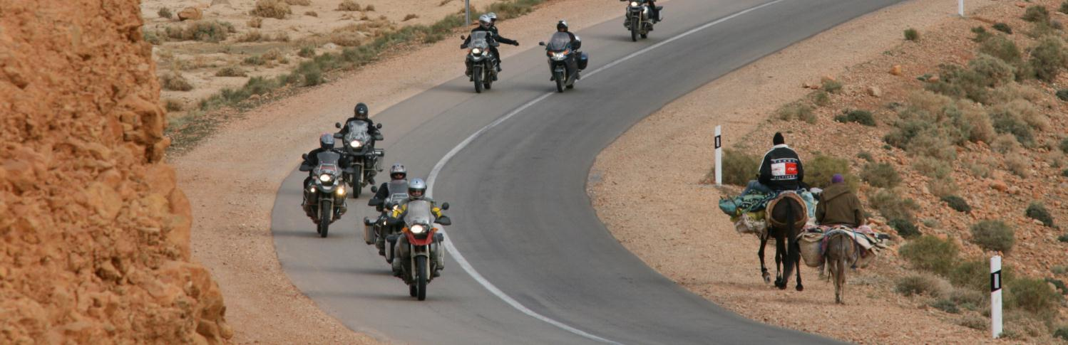 il programma MAROCCO ENDURO Giorno 6 Gole del Dades - Gole del Todra Ouarzazate (180 km): Ci addentreremo oggi nelle gole del Todra, con le sue spettacolari fenditure nella roccia alte fino a 300