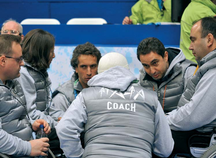 Da sinistra, Angela Menardi, l aiuto allenatore Carlo Stella, Egidio Marchese ed Andrea