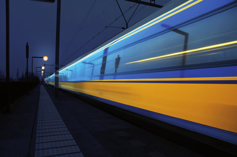 utilità e sicurezza. GF TUNNEL / Sistema di telecontrollo dell illuminazione di emergenza per aumentare la sicurezza nelle gallerie ferroviarie e metropolitane.