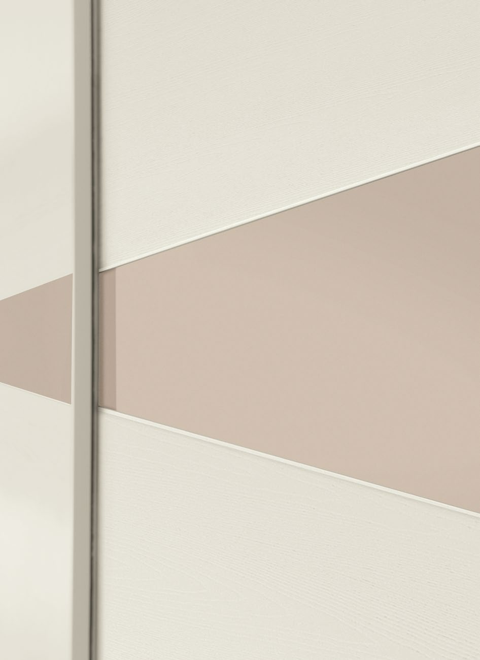 he 135 or 90 cm door is enriched by the central Tinsert available in different finishes, colors and materials,