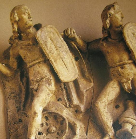 Le testimonianze storiche sono numerose e le più importanti sono riconducibili alle necropoli di Montefortino d'arcevia, Fabriano, S.