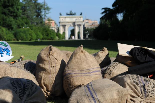 IL PROGETTO LA FESTA DEGLI AQUILONI STAND TEMATICI Sono organizzati in 4 argomenti tematici TERZO TEMA Lo Sport e spazi pubblici Verrà esposta la ricerca fatta dalla