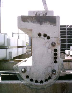 Figura 7. Particolare innesto pilastro superiore al pilastro inferiore.