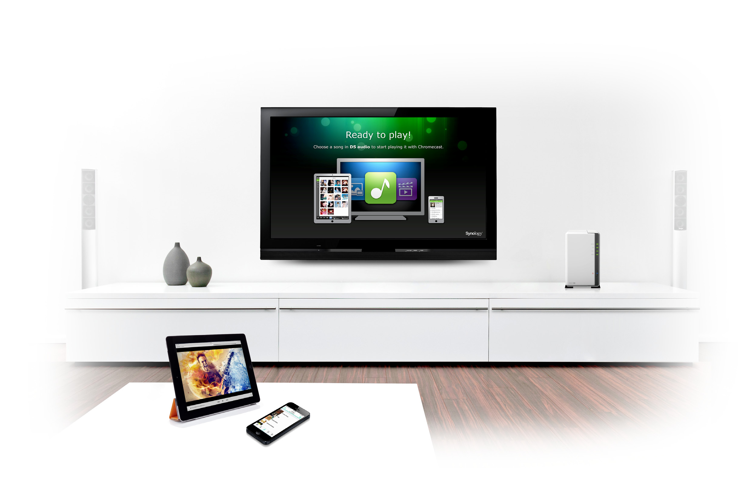 È anche possibile accedere ai contenuti digitali con i dispositivi già posseduti: computer, dispositivi mobile, TV, dispositivi DLNA e stereo.