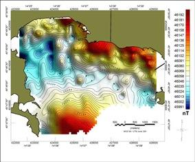 rilevamento della deformazione a mare. RICAMAR2013 si inserisce nel progetto MED-SUV (Mediterranean Supersite Volcanoes).