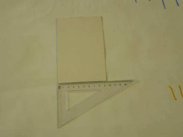È come il quadrato ma più lungo. Ha 4 lati e 4 punte.