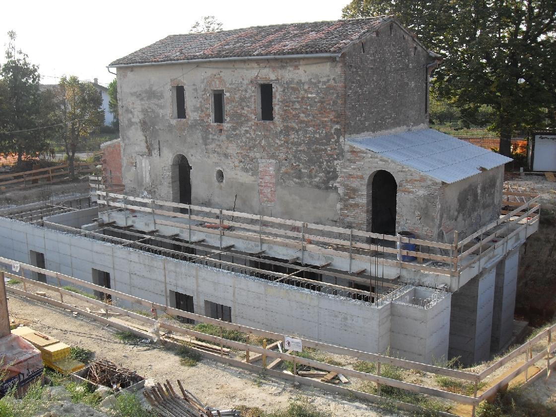 Isolamento sismico edificio in muratura Esempi di