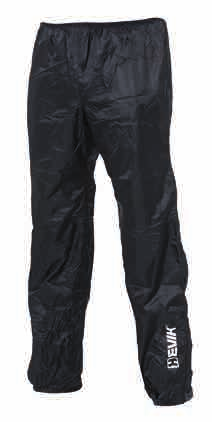 ±200 gr 100% waterproof trousers with heat sealed seams in waterproof and windproof materials. Material: Nylon 190T. Danier: 70.