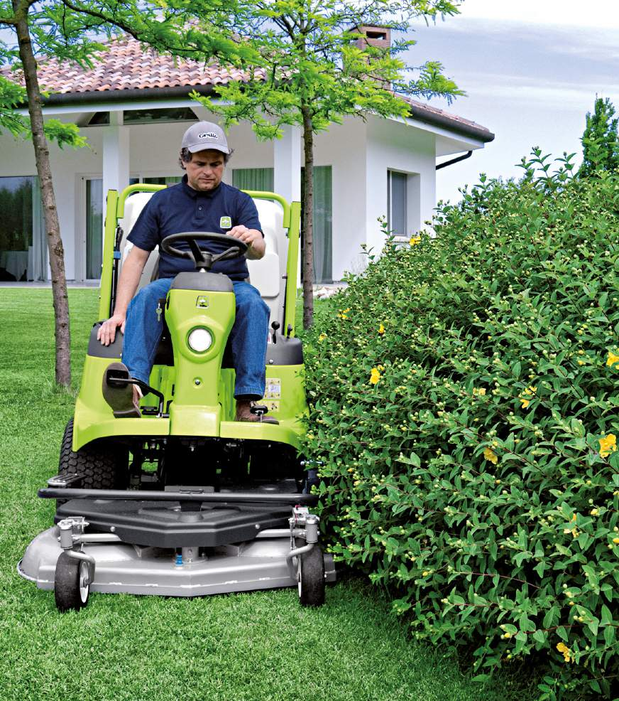 FD 450 La manutenzione del giardino sarà rapida e di alta qualità Finiture perfette Il piatto completamente