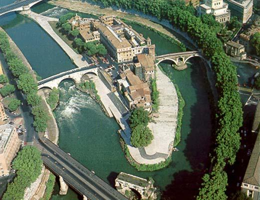 ISOLA TIBERINA Ponte Rotto con i simboli araldici di papa Gregorio XIII Boncompagni L isola