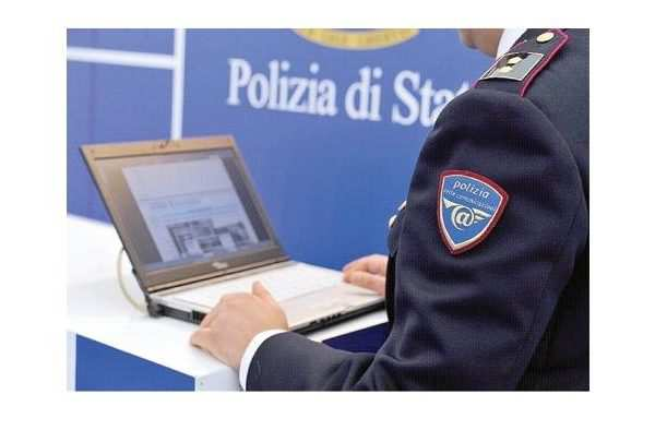 Voglio ribadire la mia più totale solidarietà alle forze dell'ordine e della magistratura calabrese e a tutti i parenti delle vittime di 'ndrangheta".