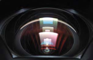 Il digitale inoltre richiede configurazioni ottiche più particolari di quelle studiate negli anni sulla pellicola e tutto ciò in particolar modo su schemi grandangolari o comunque inferiori al 50mm.