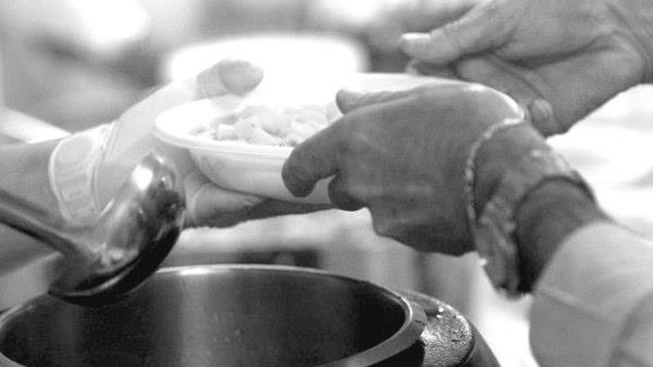 Il progetto Il progetto «Pasto sospeso», ispirandosi alla tradizione del «caffè sospeso» di origine napoletana, vuole produrre un aiuto concreto alla sempre maggiore necessità di erogazione di pasti