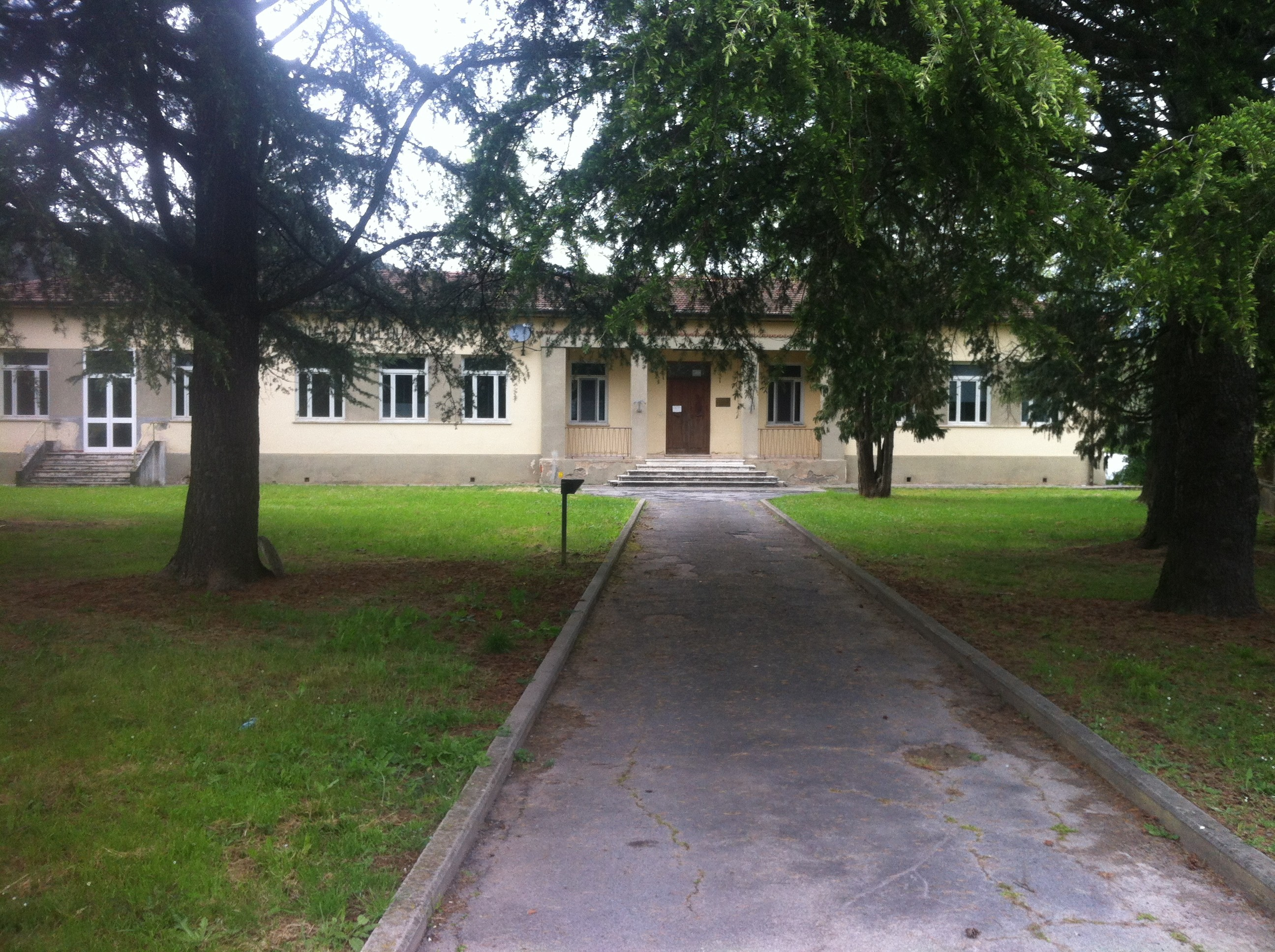 Ex-scuola di Maggiano Ex Scuola di Maggiano Chiusa nel 2000