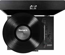 Numark PT Touring è inoltre dotato di uscita audio stereo RCA a livello linea per il collegamento ad amplificatori, mixer o altri impianti di diffusione.
