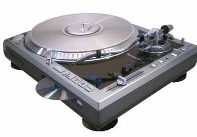 ACCESSORI ED EFFETTI VIDEO GIRADISCHI 1050017025 X2 749,99 e GIRADISCHI E LETTORE CD AUDIO/MP3 ALL-IN-ONE Numark è una delle poche aziende nel mondo dei prodotti per DJ che dispone di un proprio