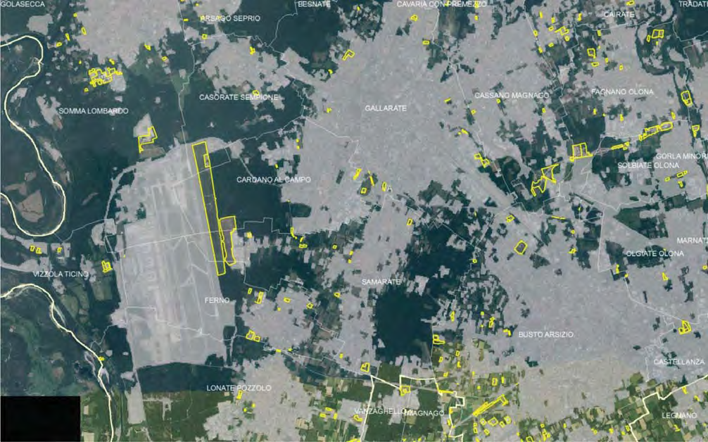 Fig. 9 Esempio di confronto qualitativo fra le aree soggette a consumo di suolo rilevate dalla cartografia DUSAF4 (poligoni gialli), sulla base delle ortofoto