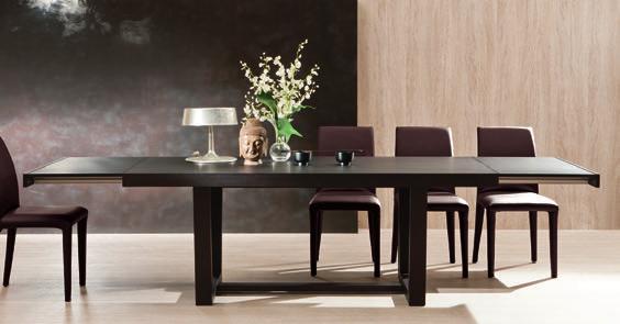 Finiture disponibili: WG wengé, NC noce, TB tabacco, Laccato opaco poro aperto. Extendible dining table with structure in solid ash.