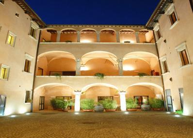 HOTEL DI ASCOLI PICENO CONVENZIONATI CON IDEATRAVEL Palazzi storici,