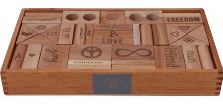 Peace&Love Blocks 72 pezzi decorati al laser Euro 63,00