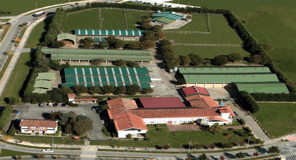 ABEREKIN è un Centro di Fecondazione Artificiale fondato nel 1985 da agricoltori spagnoli e prova ogni anno più di 50 tori di varie razze.