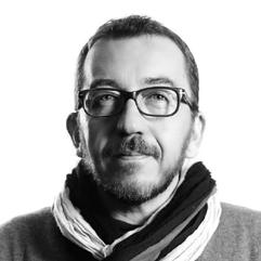 Luca Parenti Textile e Graphic Designer.