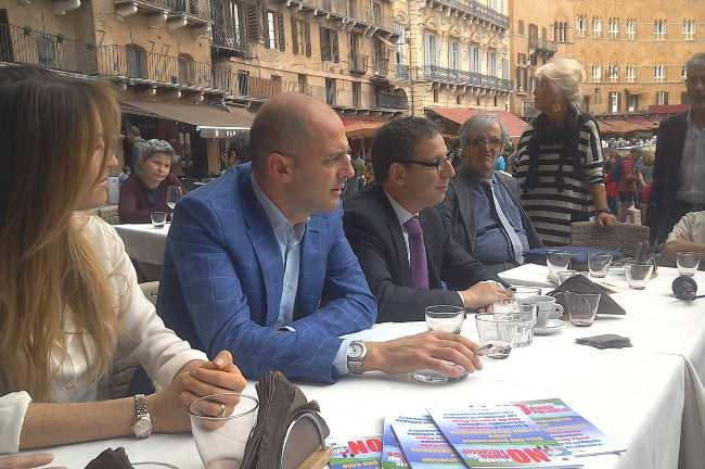Regionali 2015, Mugnai (FI) a Siena incontra gli agricoltori: ''Mie prior... http://www.sienafree.it/speciale-elezioni-regionali-toscana-2015/7272... Giovedì, 21 Maggio 2015 cerca in SienaFree.