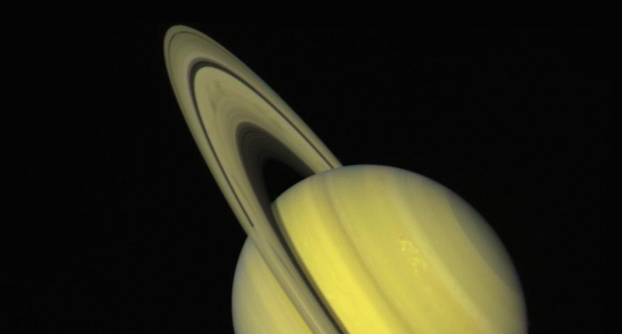 Le caratteristiche di Saturno I componenti principali dell atmosfera sono H ed He E il pianeta con la densità più bassa, minore di quella