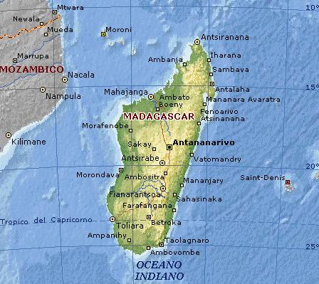 «MADAGASCAR NOSY BE 2017» dal 23 APRILE al 01 MAGGIO 2017 Il Madagascar è uno dei luoghi più ricchi al mondo per la natura e la biodiversità con un numero considerevole di specie animali e vegetali