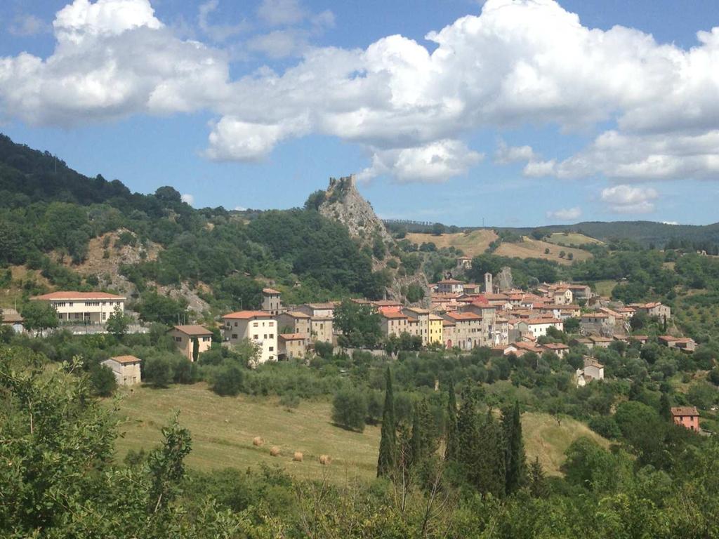 AZIENDA AGRICOLA LA BANDITA DEI BOVI L area in cui è situata l azienda è Roccalbegna, comune della provincia di Grosseto.